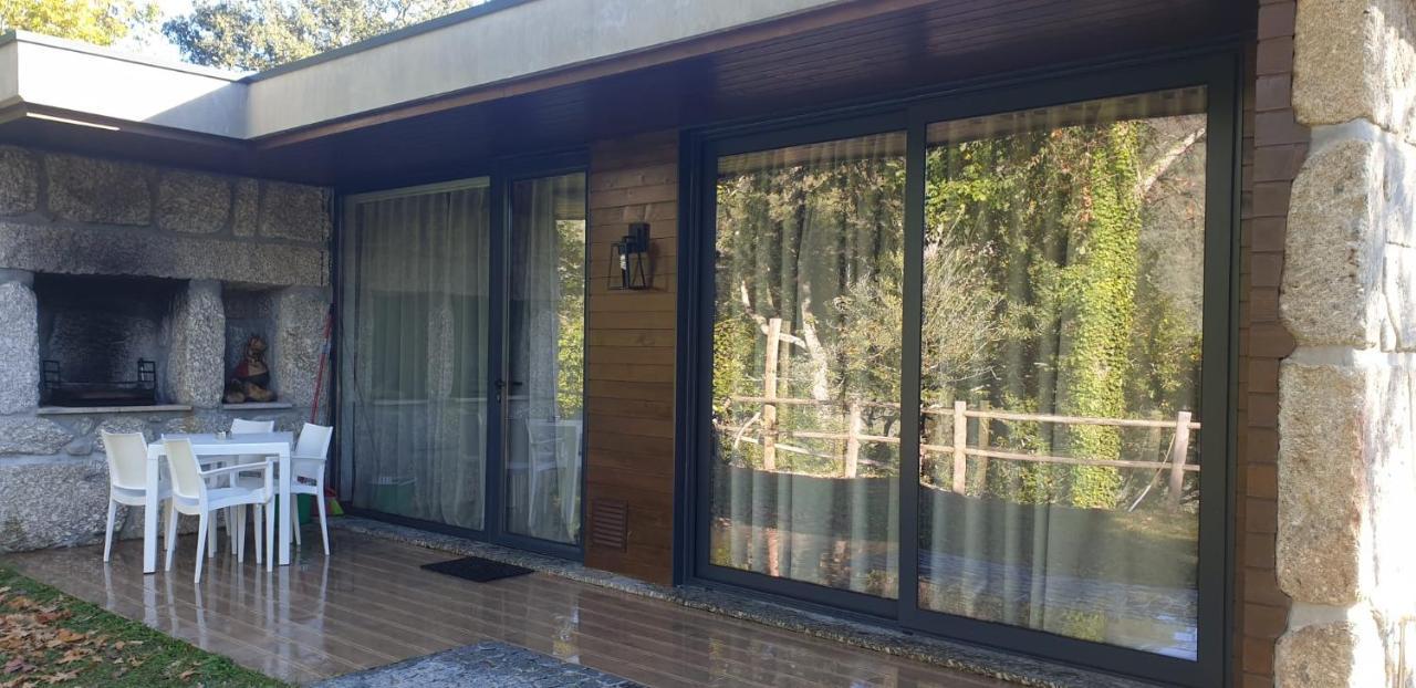 فندق Dobau Casas فييرا دو مينهو المظهر الخارجي الصورة